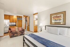 6 bedrooms, iron/ironing board, WiFi, bed sheets - 101 Park Avenue | Expansive Private Home in East Aspen, Walking Distance to Town (Aspen)