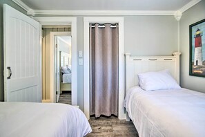 2 chambres, bureau, fer et planche à repasser, accès Internet