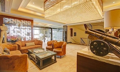 Treebo Premium Arista