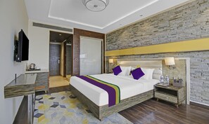 Deluxe Room | Desk, iron/ironing board - Treebo Premium Arista (Mohali)