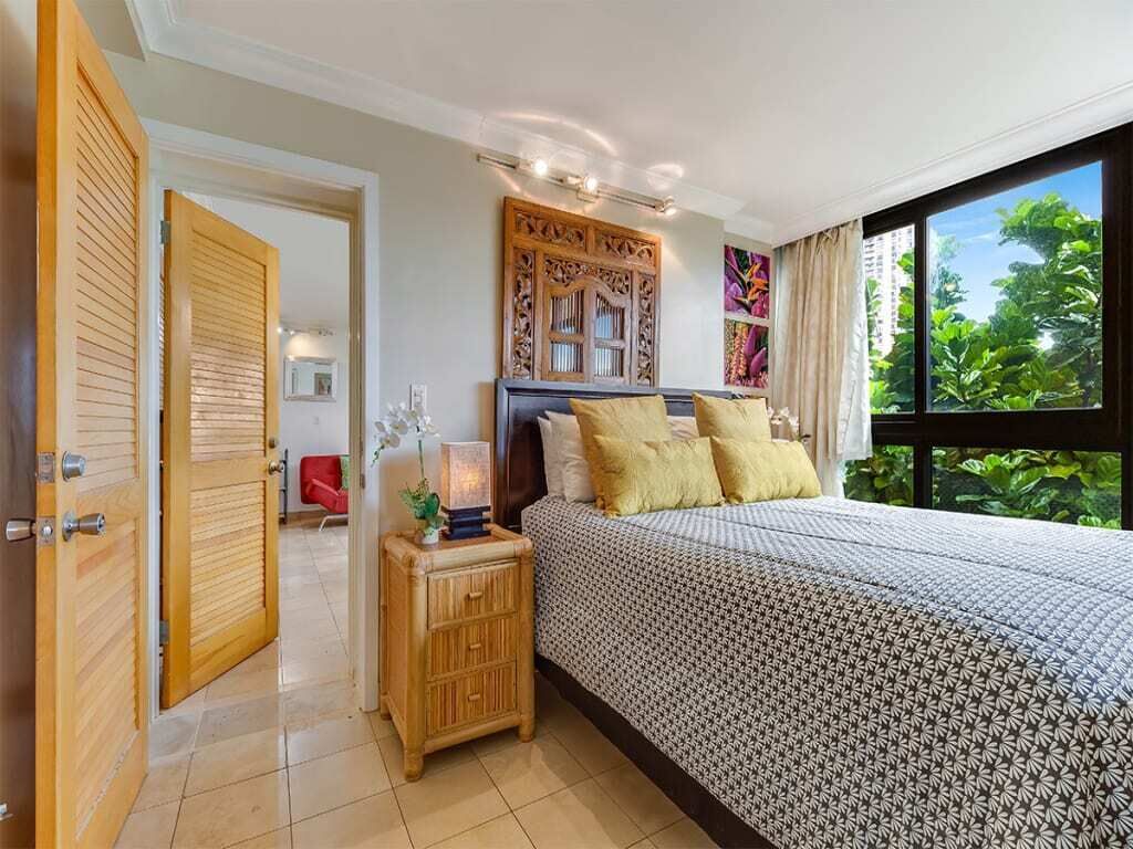 1 habitación, tabla de planchar con plancha y wifi 