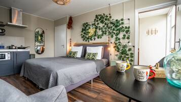 Deluxe Apartment | 2 bedrooms, free WiFi, bed sheets
