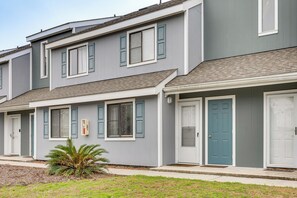 Exterior detail - 2 Mi to Ocean! Surfside Beach Condo w/ Patio (Myrtle Beach)