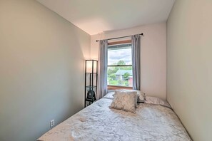 4 Schlafzimmer, Schreibtisch, Internetzugang, Bettwäsche