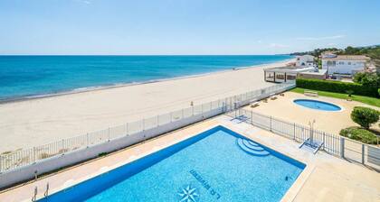 Beachfront Apartment - Peace and Beach - UHC RIVIERA