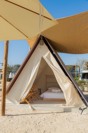 Free WiFi -  Bab Al Nojoum Hudayriyat Camp (Abu Dhabi)