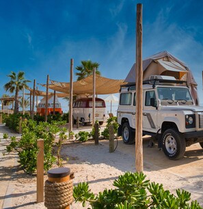 Blazar | Free WiFi - Bab Al Nojoum Hudayriyat Camp (Abu Dhabi)