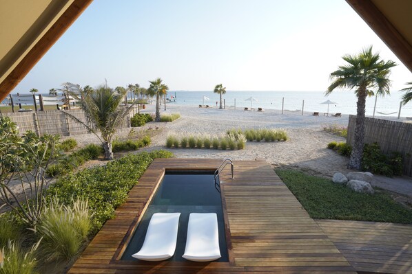 View from room - Bab Al Nojoum Hudayriyat Camp (Abu Dhabi)