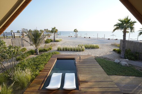  Bab Al Nojoum Hudayriyat Camp