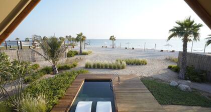 Bab Al Nojoum Hudayriyat Camp