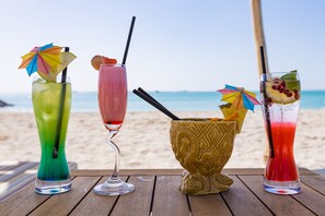 Frühstück, Mittagessen, internationale Küche, Blick aufs Meer