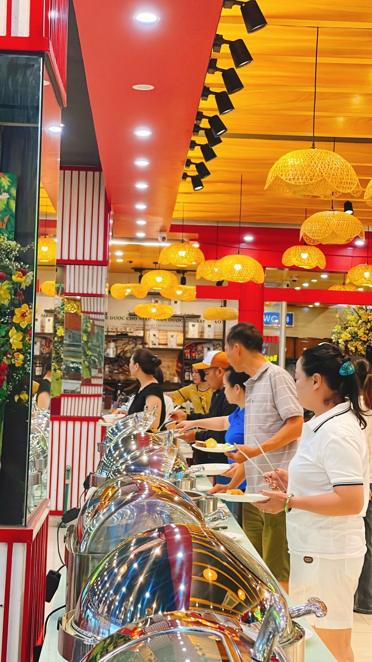 Bữa sáng buffet