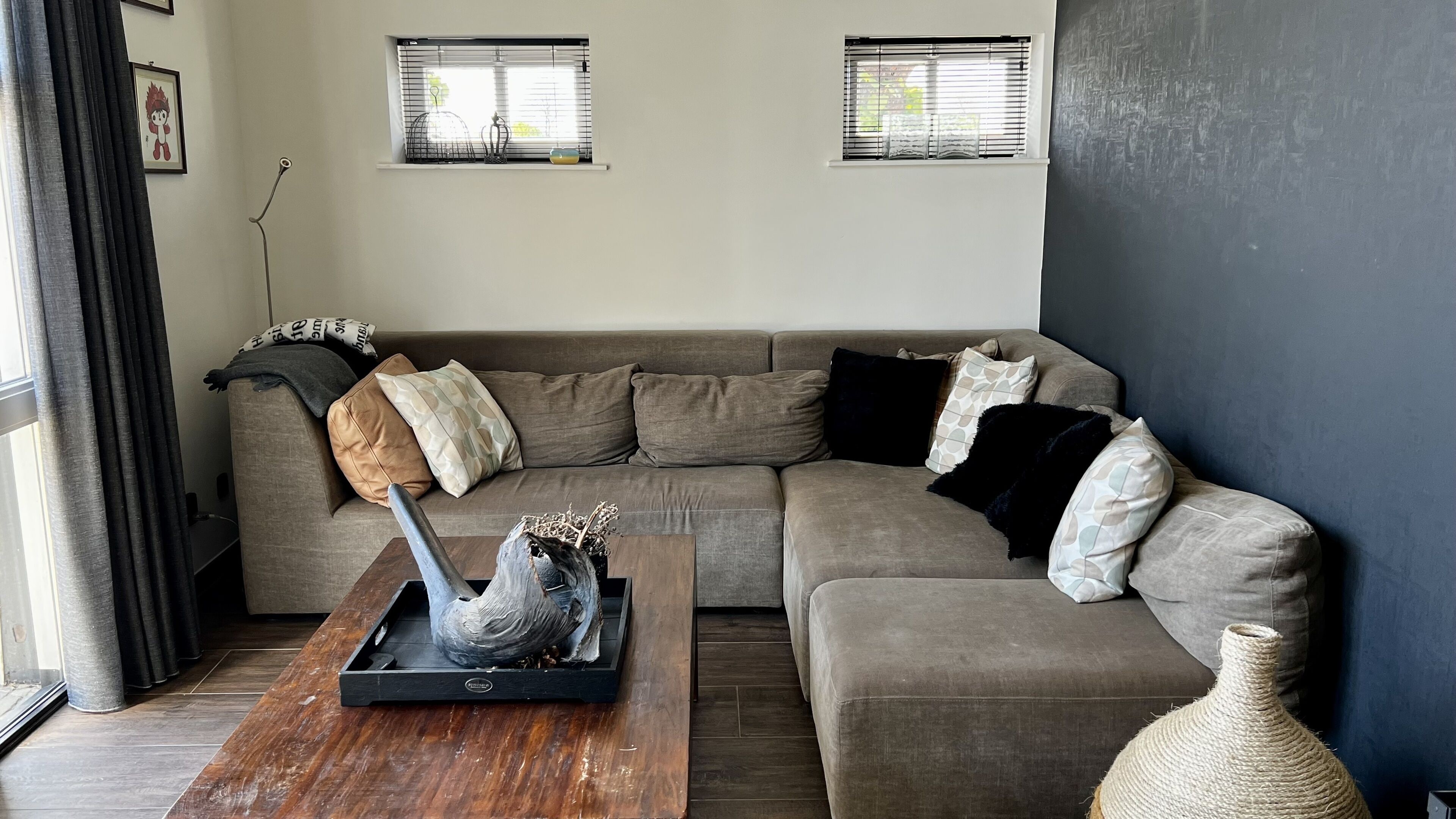 Smart TV, fireplace, table tennis, books