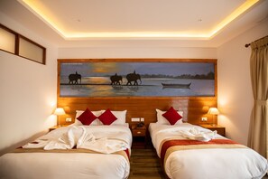 Hypo-allergenic bedding, desk, iron/ironing board, free WiFi - Manigram Bishram Batika Pvt Ltd (Tilottama)