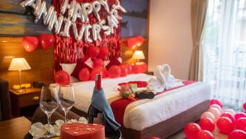 ์ํผ๋ฆฌ์ด๋ฃธ | ์ ์๊ทน์ฑ ์นจ๊ตฌ, ์ฑ
์, ๋ค๋ฆฌ๋ฏธ/๋ค๋ฆฌ๋ฏธํ, ๋ฌด๋ฃ WiFi