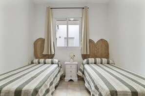 1 bedroom, free WiFi, bed sheets