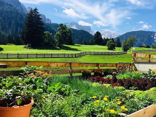 'Mösslhof Apartment Garden' with Mountain View & Wi-Fi