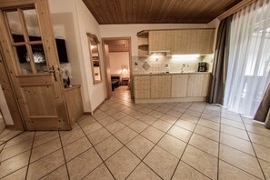 Interior - 'Mösslhof Apartment Garden' with Mountain View & Wi-Fi (Prags)