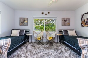 3 Schlafzimmer, Bügeleisen/Bügelbrett, Reisekinderbett, WLAN