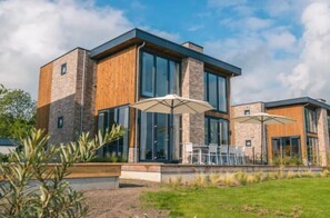 Pavilion l'etage 8 | Décor unique, ameublement unique, accÚs au Wi-Fi (inclus)