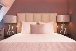 1 bedroom, in-room safe, desk, iron/ironing board