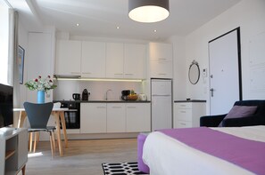 1 chambre, fer et planche à repasser, Wi-Fi, draps fournis