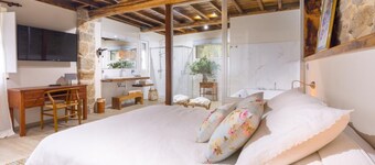 A Palleira: Antiguo Pajar Reformado al Lado del río