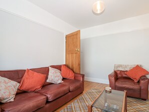 Cottage | Living area