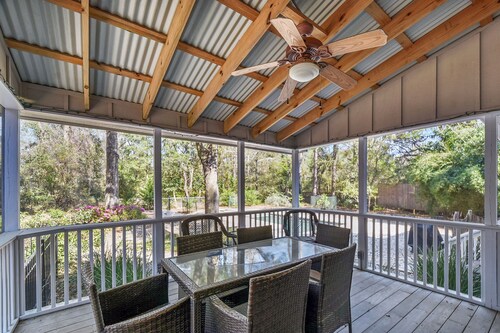 Privacy! 4 bed/2 bath Home with Private Pool