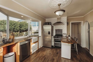 Fridge, microwave, oven, dishwasher