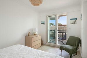 3 chambres, fer et planche à repasser, Wi-Fi gratuit