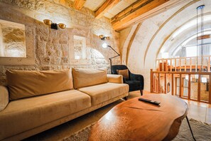 Televisión LED 42 pulgadas con canales de televisión vía satélite