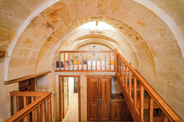 Family Room | Room amenity