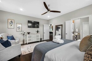 Unclassified image, 4 of 48, button