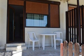 Terrace/patio - TRS Apartments - Quiet and cozy apartments with a private veranda (Sozopol)