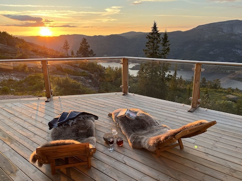 Vacation home Trollebo - unobstructed view - mountain panorama - ski slope - hiking