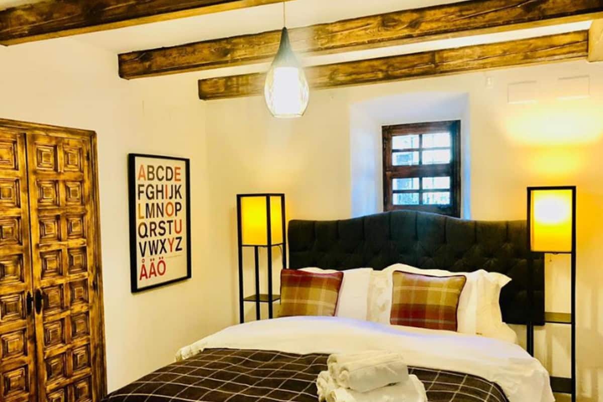 Appartement luxueux | Décor unique, ameublement unique, bureau