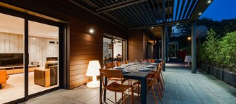 Villa Prestige : Private lift, air conditioning, terrace