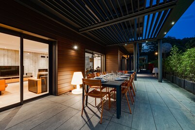 Villa Prestige : Private lift, air conditioning, terrace