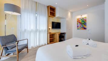 4 Schlafzimmer, BĂŒgeleisen/BĂŒgelbrett, Reisekinderbett, WLAN