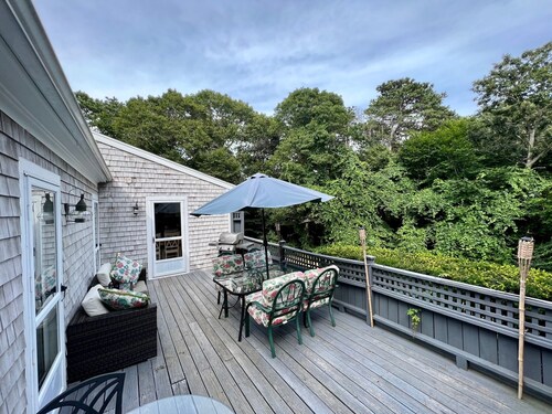 Great location! Beaches and indoor waterpark nearby!