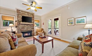 Smart TV, fireplace