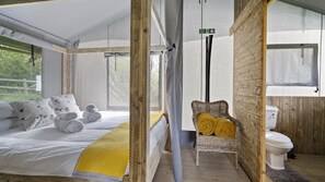 1 habitación y ropa de cama