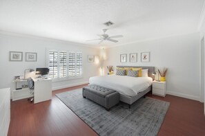 4 soverom, strykejern/-brett, reiseseng for barn og wi-fi