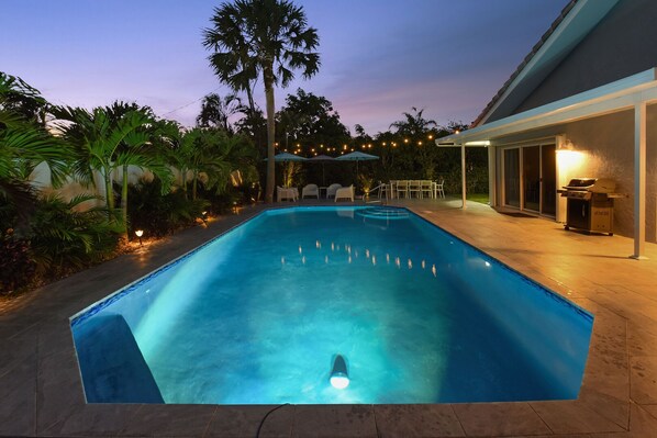 Opvarmet pool
