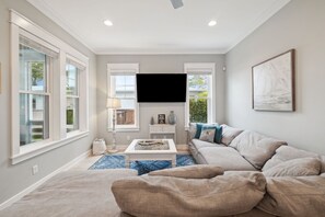 Fernseher, Tischfußball