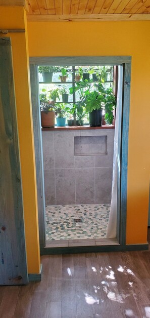 Interior - Rolling Hills Oasis (Holiday Island)