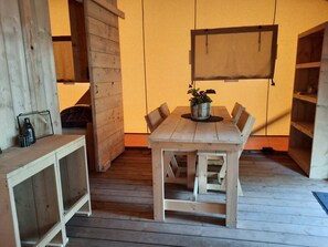 Glampingtent 4 | Wohnbereich