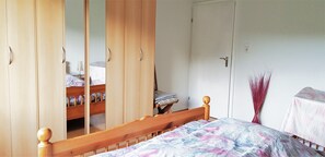 1 Schlafzimmer, kostenloses WLAN, Bettwäsche