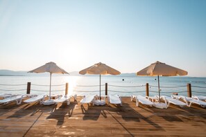 ที่อาบแดด